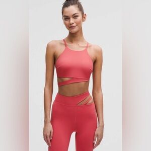 lululemon athletica Cut-Out Sports Bra/Tank Size Medium in Desert Red